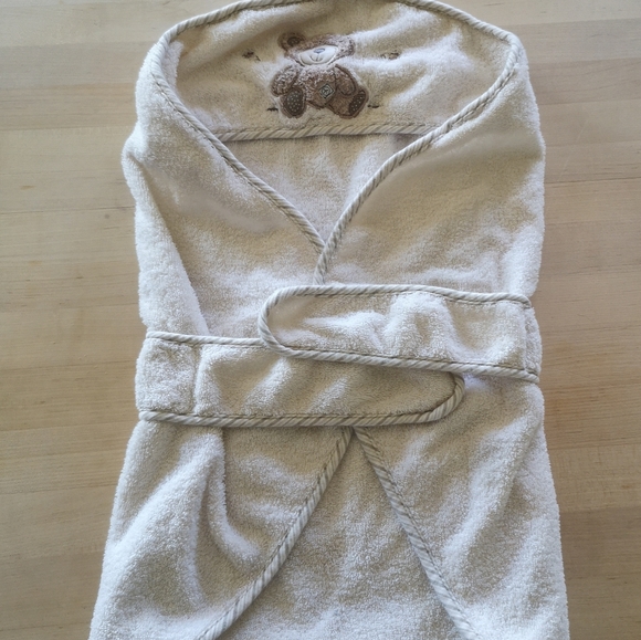 Newborn to 3 Months Baby Towel - Picture 1 of 7